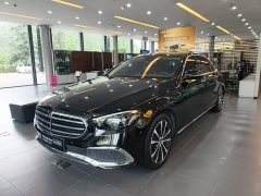 Mercedes-Benz E-Class New Energy E 350 e L plug-in hybrid sedan - фото 1