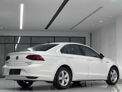 Volkswagen Lamando 230TSI DSG Fashion Edition - фото 13