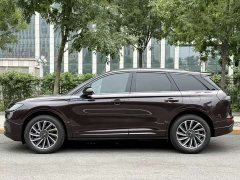 Lynk & Co Adventurer 1.5T two-wheel drive Zunya hybrid version - фото 3