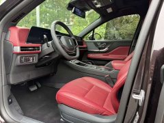 Lynk & Co Adventurer 1.5T two-wheel drive Zunya hybrid version - фото 4