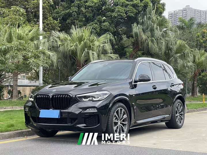 BMW X5 (imported) facelift xDrive30i M sports package - автомобиль из Китая