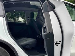 Tesla Model Y rear-wheel drive version - фото 14