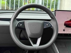 Tesla Model Y rear-wheel drive version - фото 9