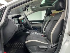 Volkswagen Golf 2021 280TSI DSG 30th Anniversary Edition - фото 10