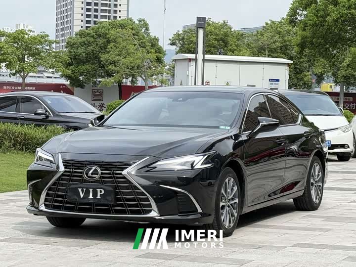 Lexus ES 300h Premium Edition