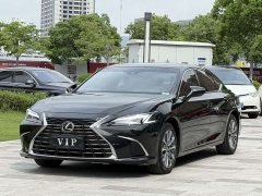 Lexus ES 300h Premium Edition - фото 1