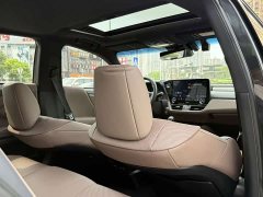 Lexus ES 300h Premium Edition - фото 17