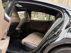 Lexus ES 300h Premium Edition - фото 7