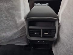 Volvo XC70 plug-in hybrid four-wheel drive super long range Core - фото 12