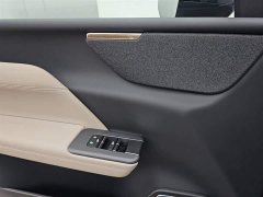 Volvo XC70 plug-in hybrid four-wheel drive super long range Core - фото 8