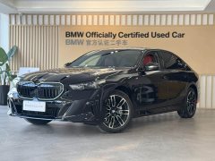 BMW 5 Series 530Li Leading M Sports Package - фото 1