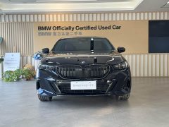 BMW 5 Series 530Li Leading M Sports Package - фото 2