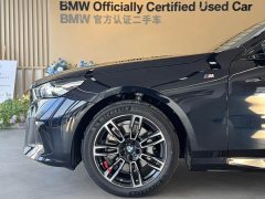 BMW 5 Series 530Li Leading M Sports Package - фото 6