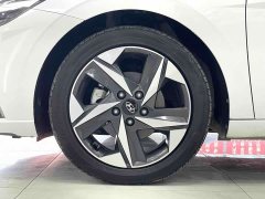Lexus Elantra 1.5L CVT LUX Premium Edition - фото 15