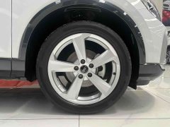 Audi Q2L 35 TFSI Enterprising and Elegant - фото 14