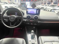 Audi Q2L 35 TFSI Enterprising and Elegant - фото 9