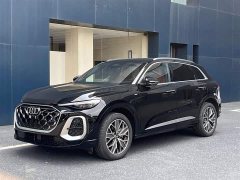 Audi Q5L 2.0T Exclusive Edition for Ten Million Users - фото 1
