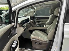 Denza D9 DM-i 970 four-wheel drive flagship - фото 7