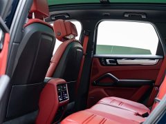 Porsche Cayenne 3.0T Platinum Edition - фото 11