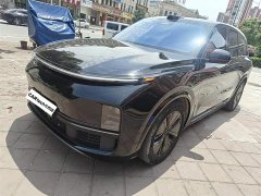 Li Auto Ideal L8 Max - фото 1