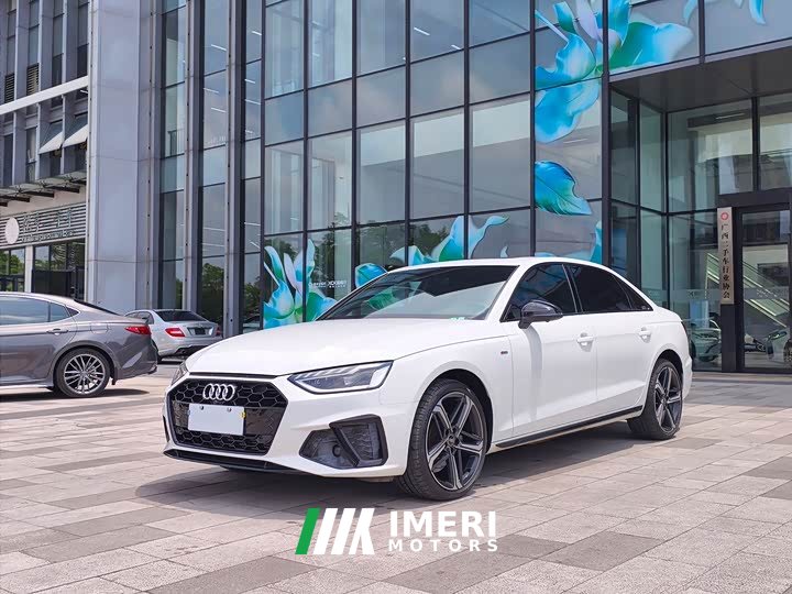 Audi A4L 40 TFSI luxury and dynamic - автомобиль из Китая