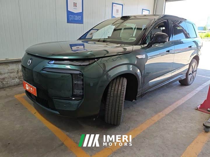 Denza N8L flagship - автомобиль из Китая