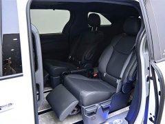 Toyota SIENNA 2024 2.5L hybrid four-wheel drive luxury version - фото 12