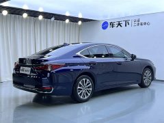Lexus ES 200 Excellence Edition - фото 4