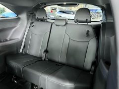 Toyota SIENNA 2024 2.5L Hybrid Premium Edition - фото 11