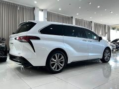 Toyota SIENNA 2024 2.5L Hybrid Premium Edition - фото 4