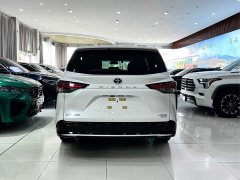 Toyota SIENNA 2024 2.5L Hybrid Premium Edition - фото 5