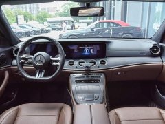 Mercedes-Benz E-Class E 300 L Sporty and Fashionable - фото 6