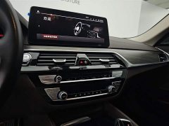 BMW 5 Series 530Li Leading Luxury Package - фото 12