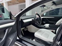 Tesla Model 3 rear-wheel drive version - фото 9