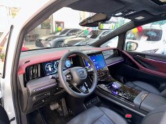 Trumpchi M8 2023 Grandmaster Series Dual Engine Royal Edition - фото 7