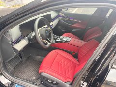 BMW 5 Series 2026 530Li Exclusive M Sports Package - фото 6