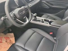 Geely Emgrand 2022 4th Gen 1.5L CVT Deluxe - фото 4
