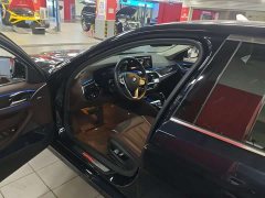 BMW 5 Series 530Li Leading Luxury Package - фото 3