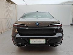 BMW M760Le 2023 M760Le xDrive - фото 12