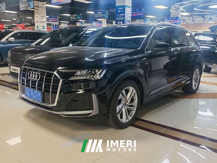 Audi Q7 2023 45 TFSI quattro S line sports - автомобиль из Китая