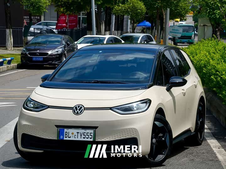 Volkswagen ID.3 facelift, smart version, extremely smart version - автомобиль из Китая