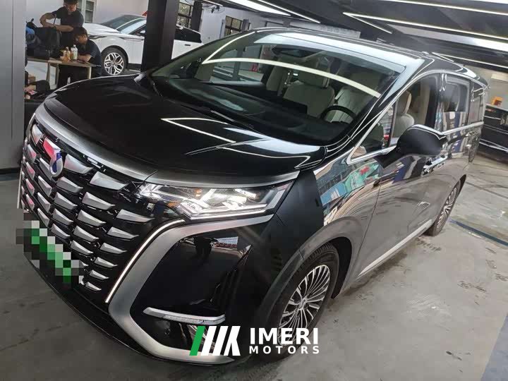 Denza D9 DM-i 980 four-wheel drive premium - автомобиль из Китая