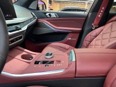 BMW X5 2023 xDrive40Li M Sport Night Package - фото 9