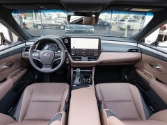 Lexus ES 300h Premium Edition - фото 13