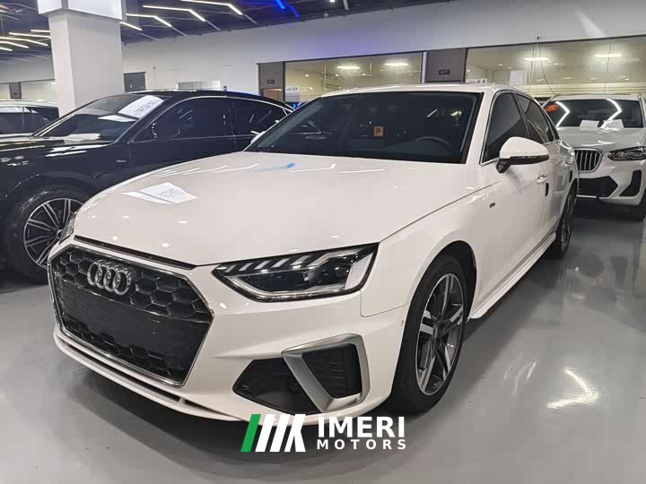 Audi A4L 2022 40 TFSI Fashionable and Dynamic - автомобиль из Китая