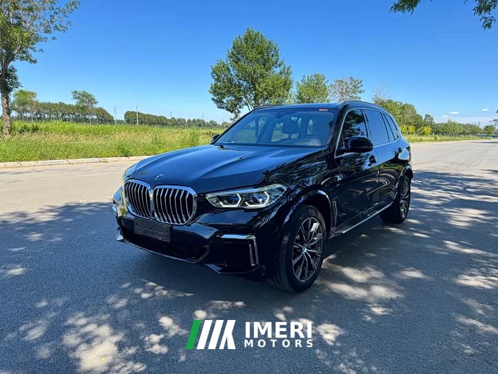 BMW X5 facelift xDrive 30Li M sports package - автомобиль из Китая