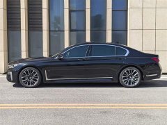 BMW 7 Series 740Li Leading M Sports Package - фото 7