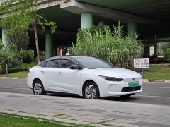 Geely Geometry A Pro Premium High Energy Range Edition 600KM A600 Power Square Edition - фото 3