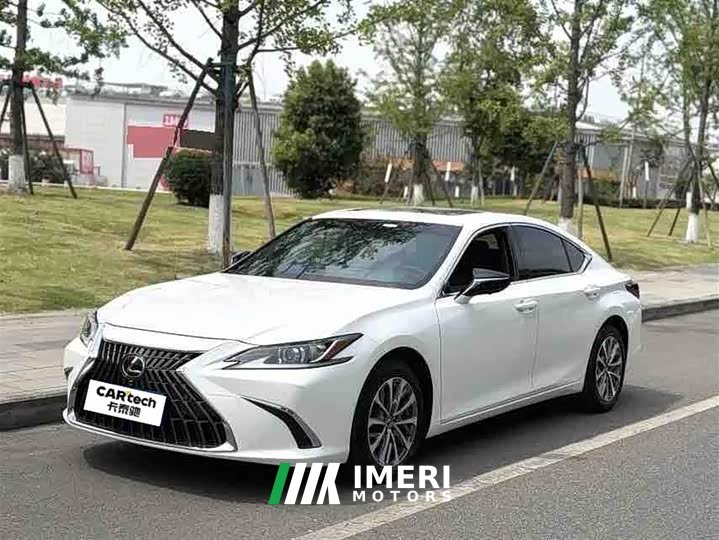Lexus ES 2023 200 Excellence Edition - автомобиль из Китая