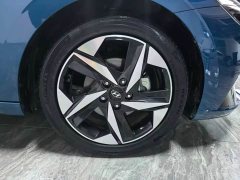 Lexus Elantra 1.5L CVT LUX Premium Edition - фото 12